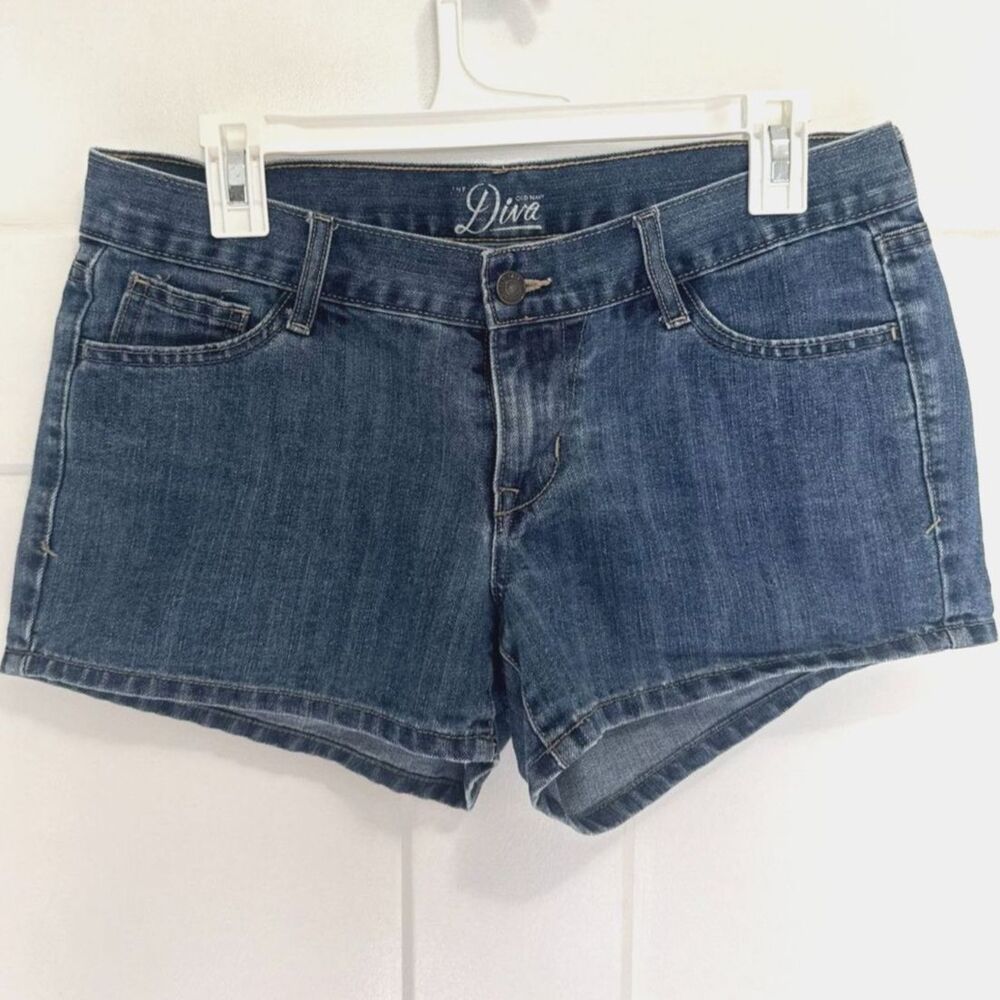 Vintage Y2K Old Navy The Diva Denim Shorts Womens 6 Medium Wash Low Rise Mini